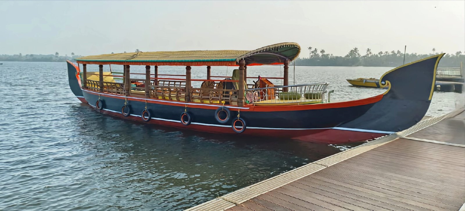 Shikara Boat In Alleppey