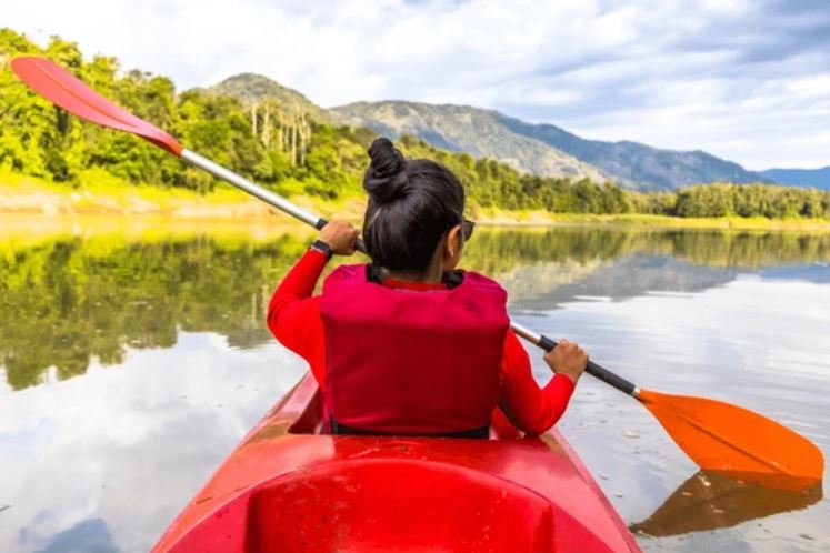 Best Kayaking In Alleppey Backwaters